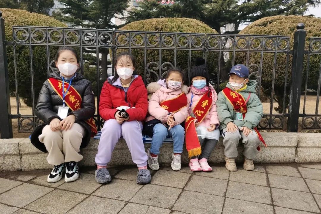 社会实践之爱心义卖,情暖大连【第七期 大连五四广场 】